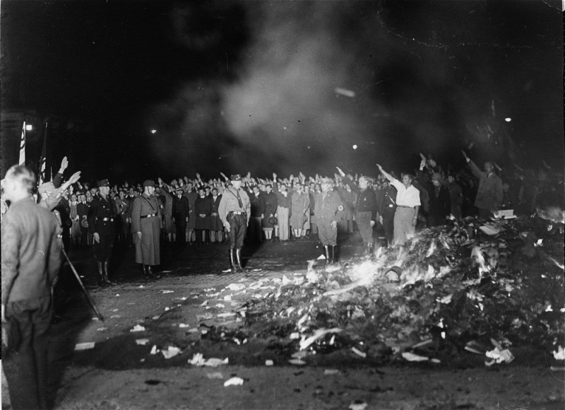Nazi-Book-burning